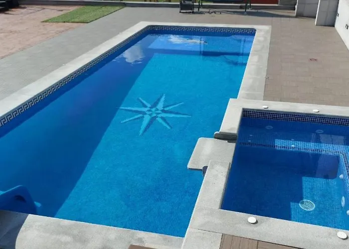 En Rias Baixas Cerca De Santiago Con Piscina Y Barbacoa - Casa Amelia By Easylife Rent Valga